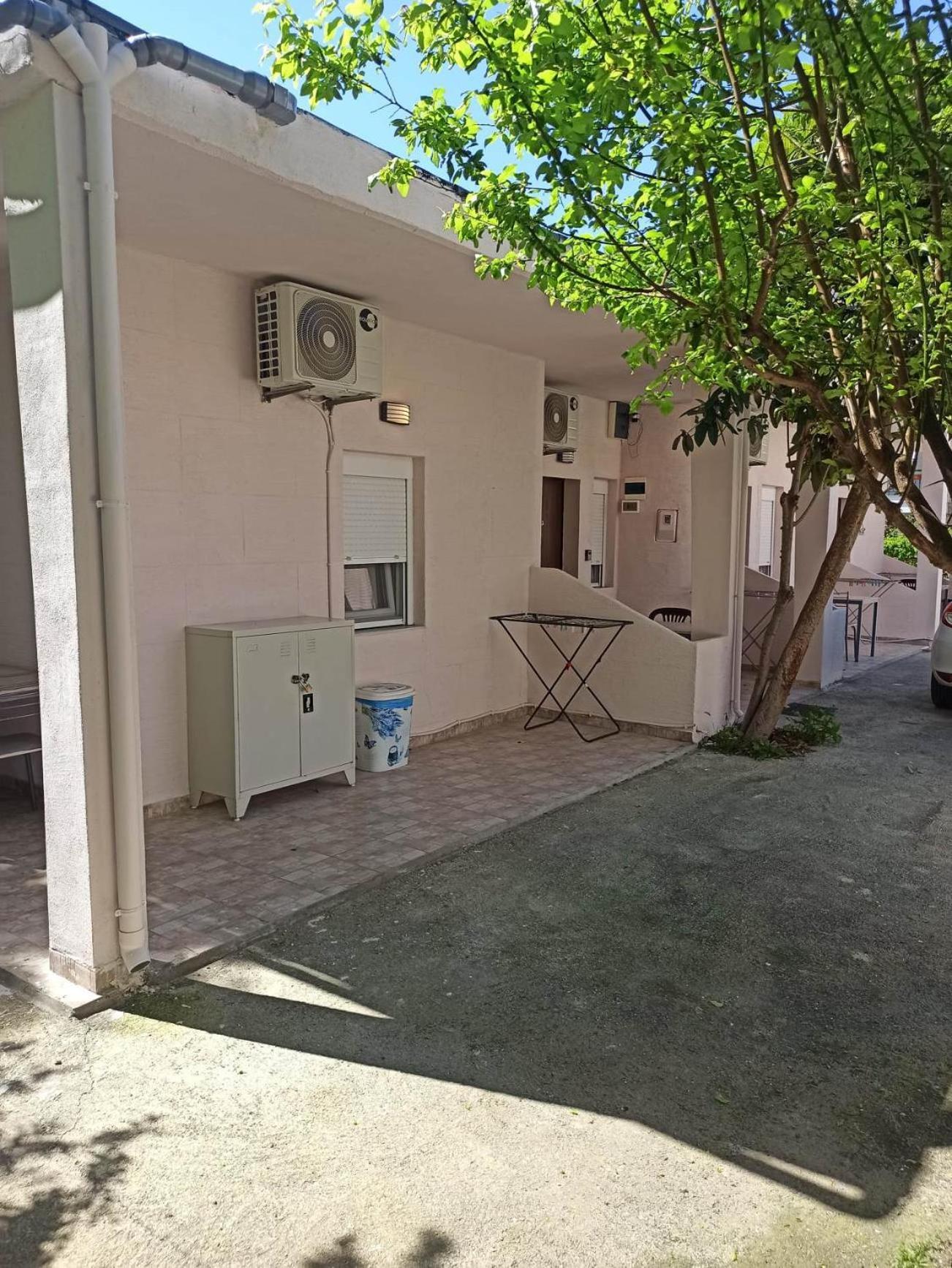 Apartment ζ&ζ Studios2
